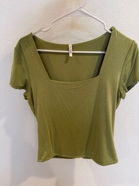 Square Neck Short Sleeve Top in Light Green